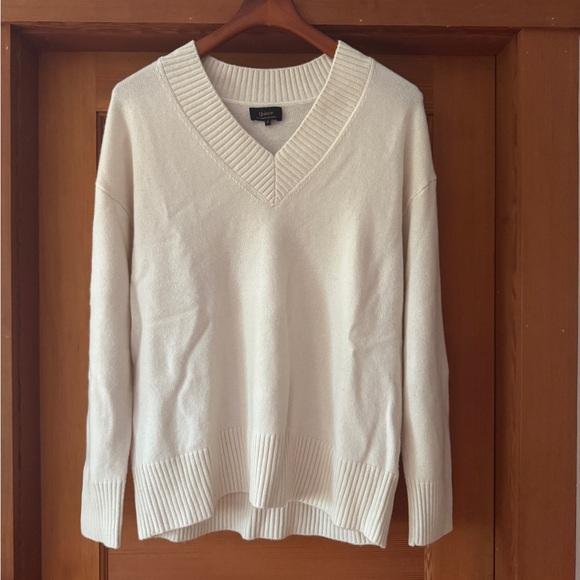 Quince Sweaters - Quince Mongolian Cashmere Oversized V-neck Sweater, NWOT, S